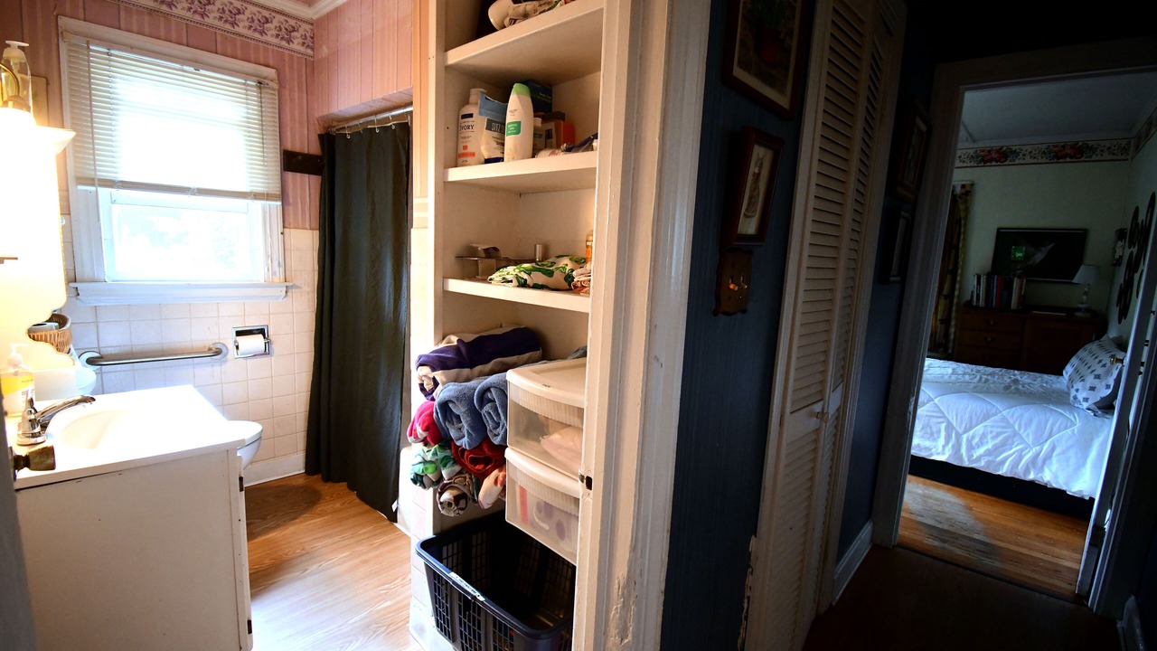Photo of Bathroom in Williamstown