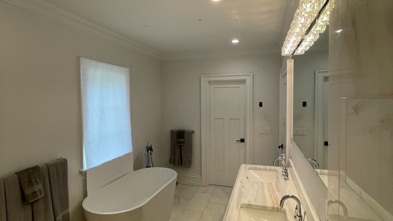 Photo of Bathroom in Fifth Ward