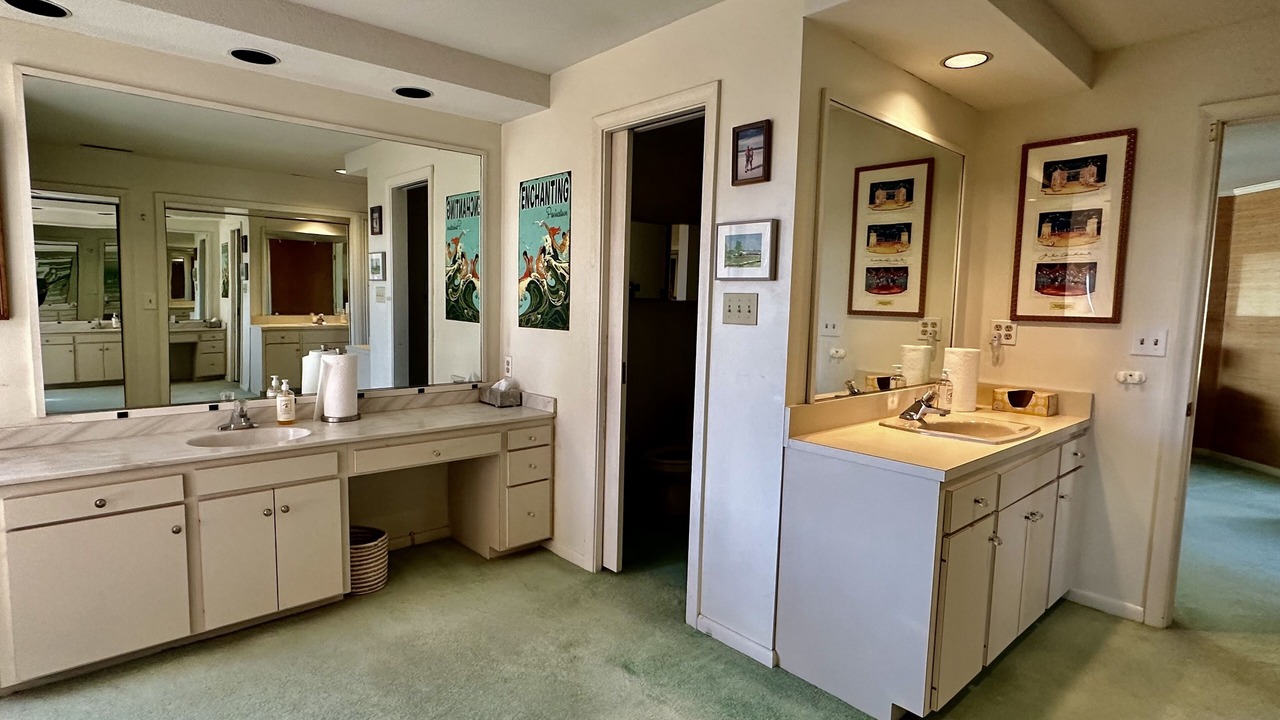 Photo of Bathroom in Lyme