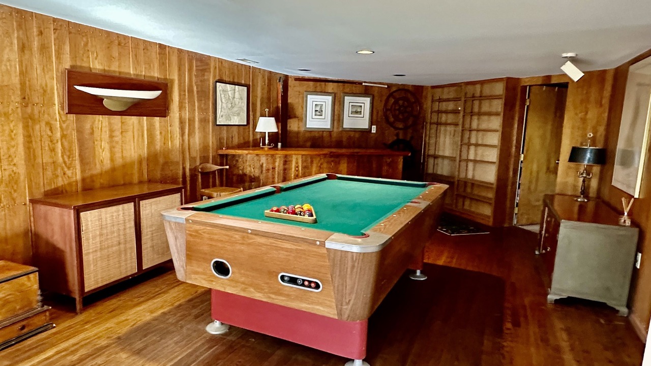 Photo of Bedroom in Lyme