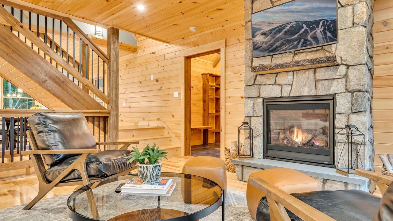 Photo of Livingroom in Bryant Pond
