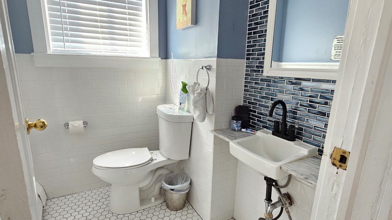 Photo of Bathroom in Yachting Village