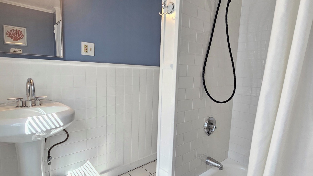 Photo of Bathroom in Yachting Village