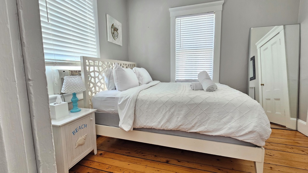 Photo of Bedroom in Yachting Village