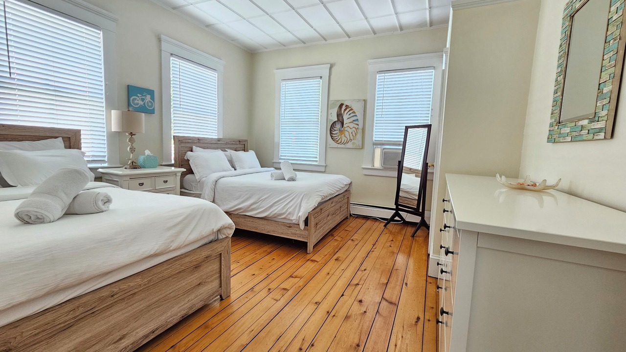 Photo of Bedroom in Yachting Village