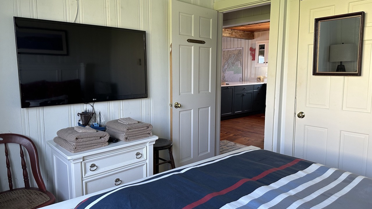 Photo of Bedroom in Mid-Coast and Islands