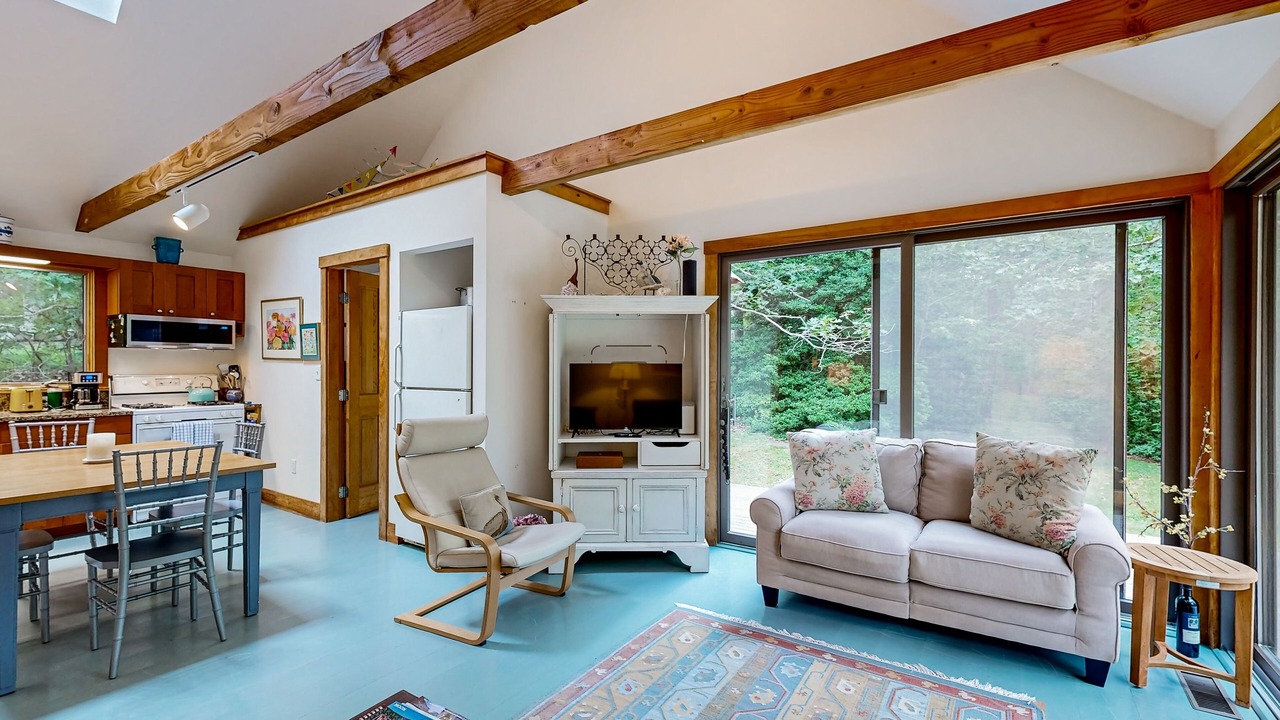 Photo of Livingroom in Chilmark