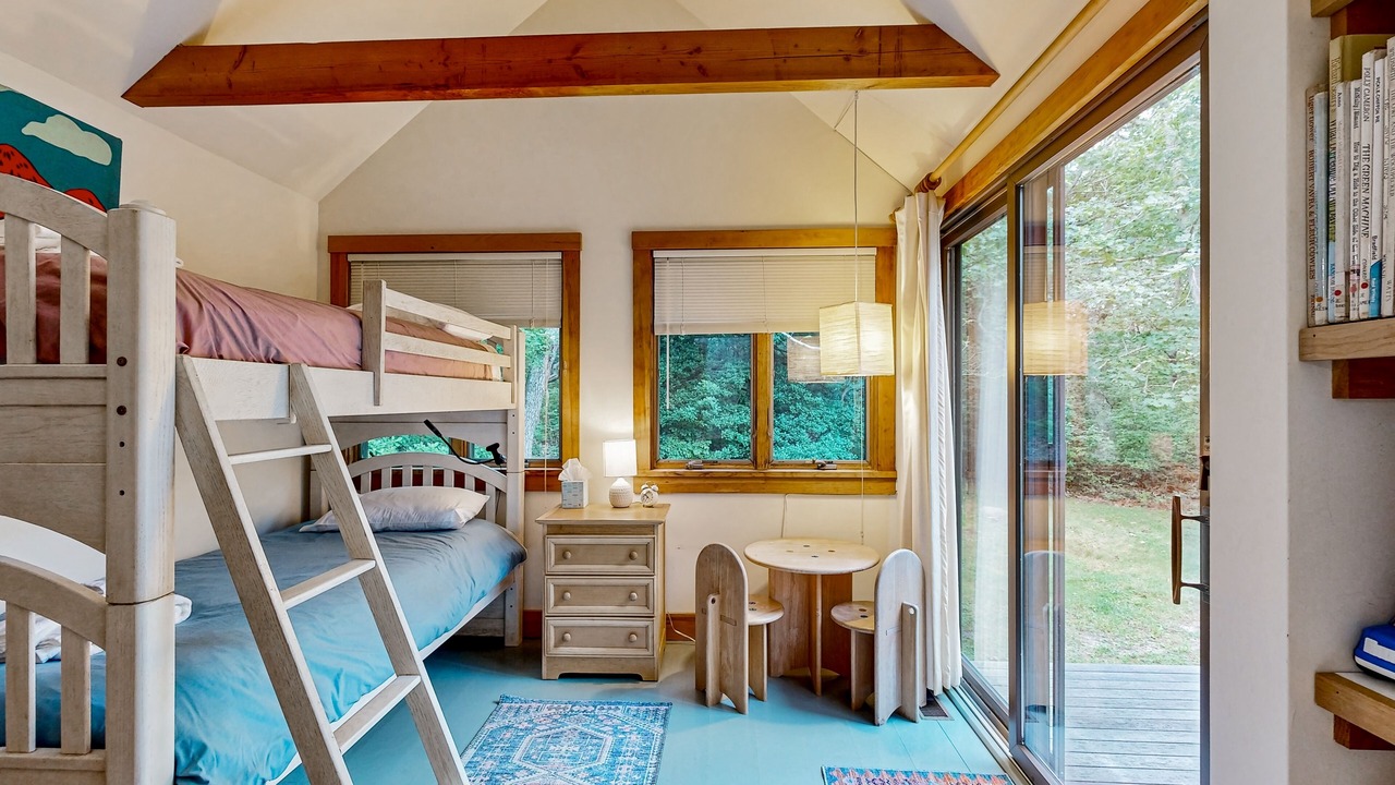 Photo of Bedroom in Chilmark