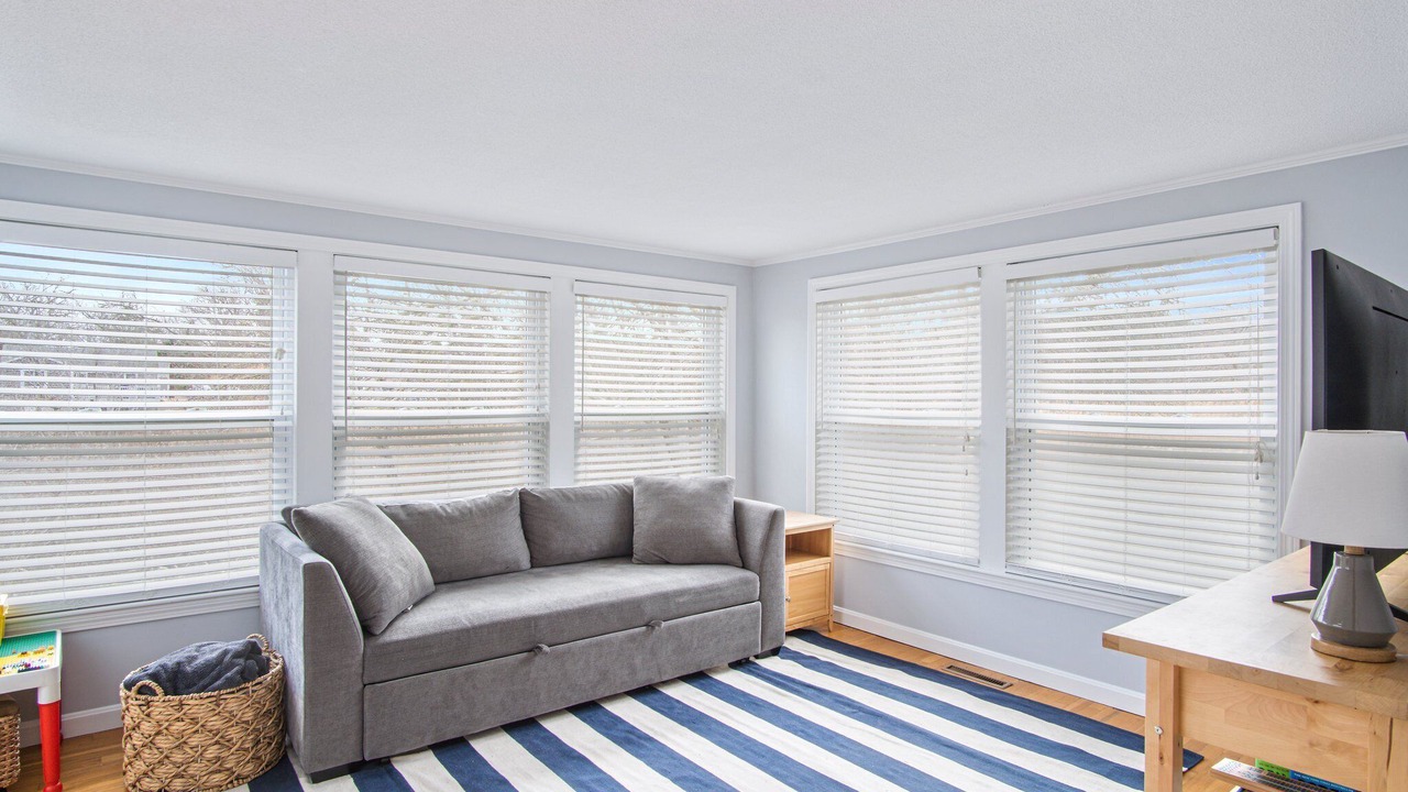 Photo of Livingroom in West Yarmouth