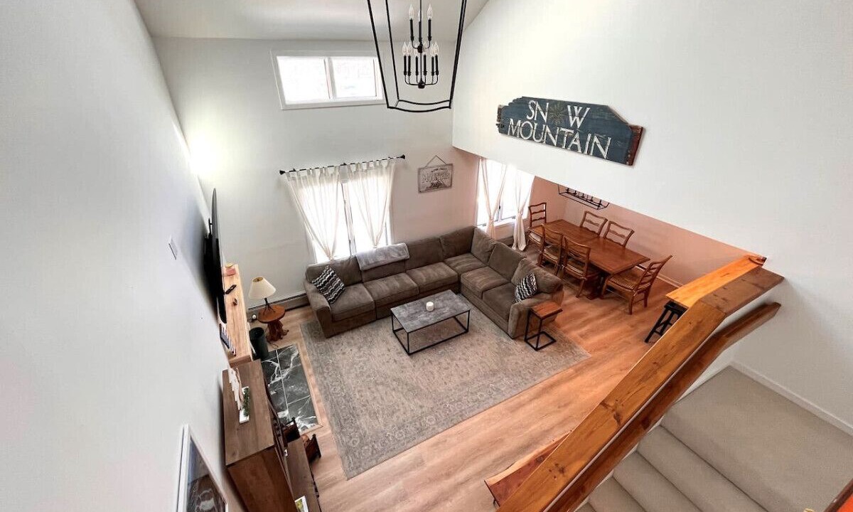 Photo of Livingroom in West Dover