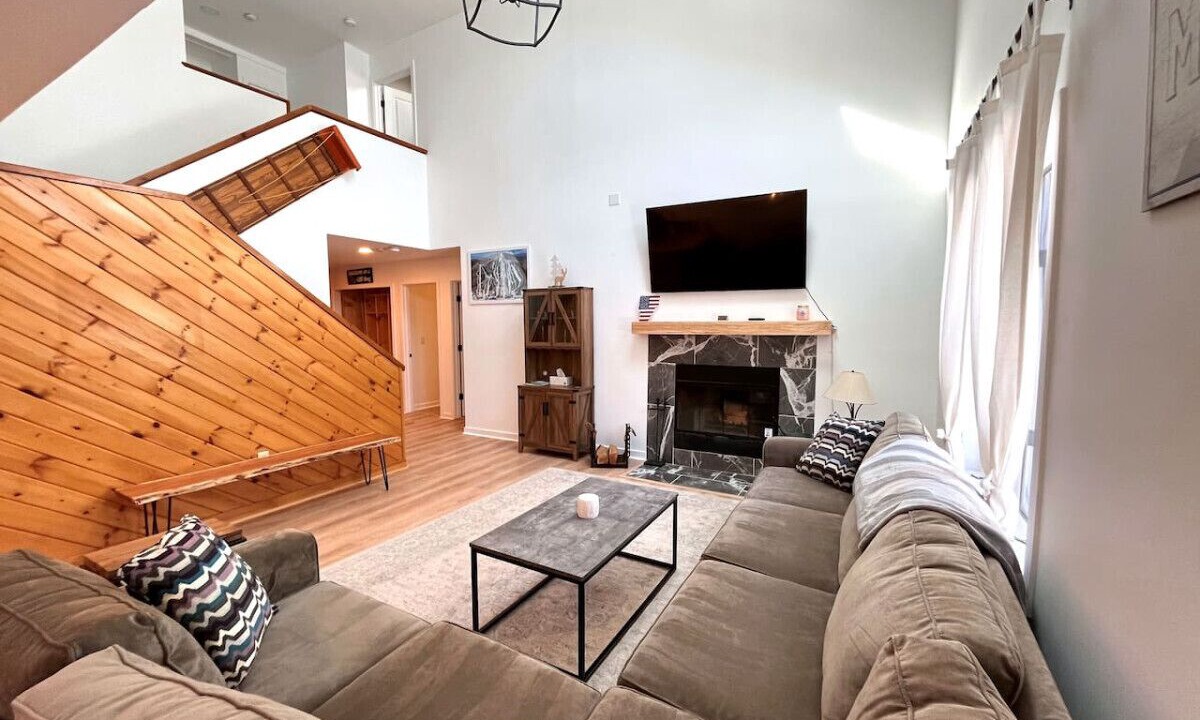 Photo of Livingroom in West Dover