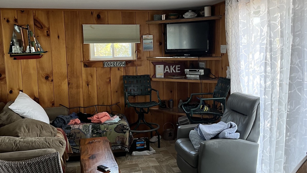 Photo of Livingroom in Laconia