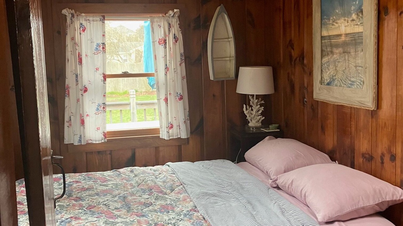Photo of Bedroom in Misquamicut