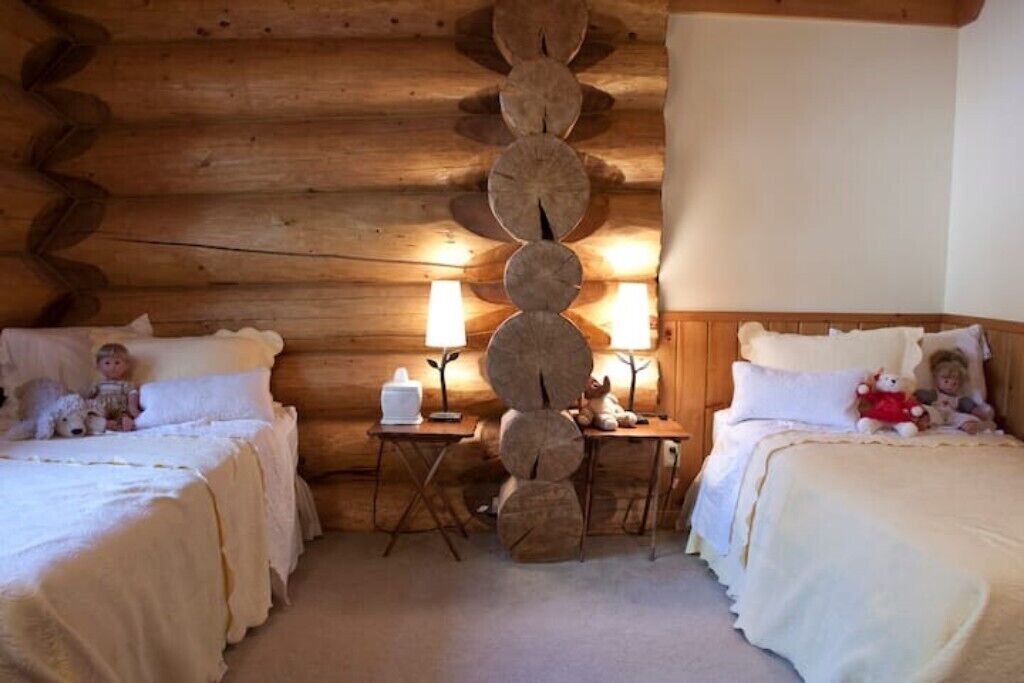 Photo of Bedroom in North Creek