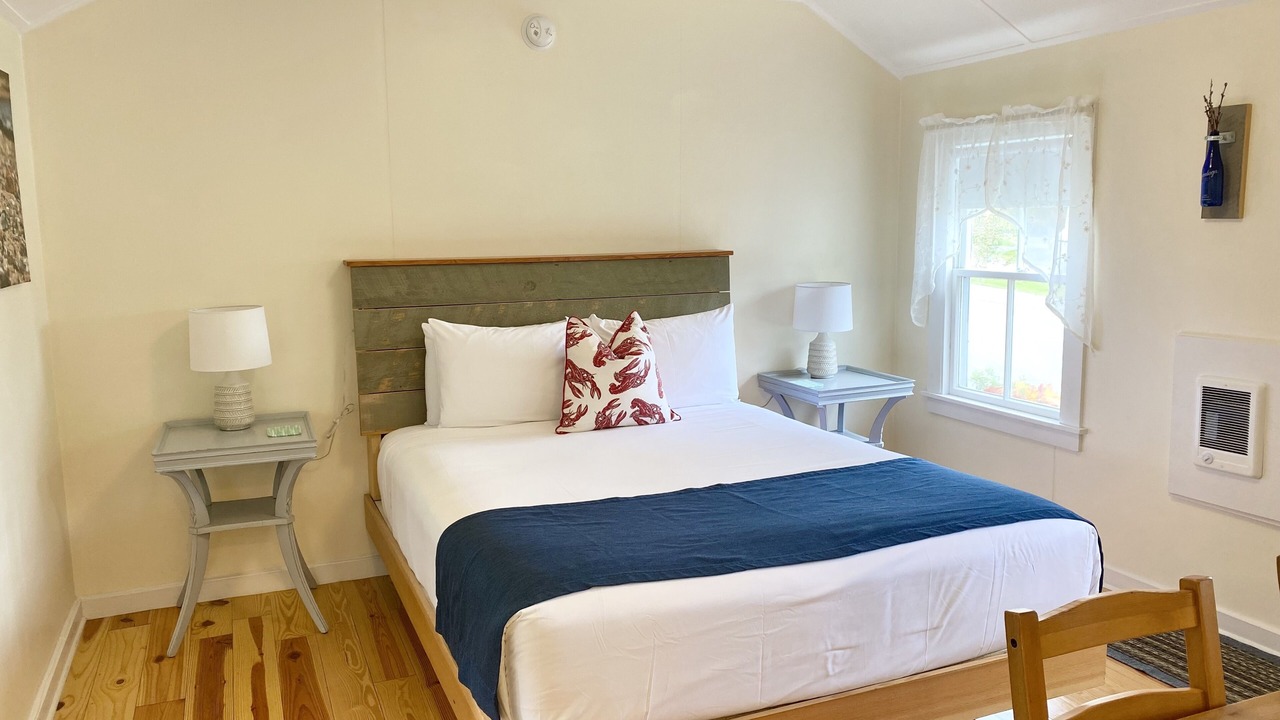 Photo of Bedroom in Salsbury Cove