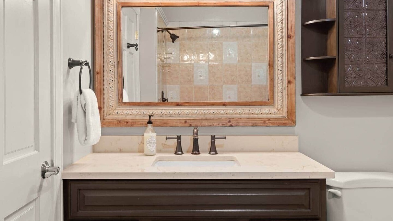 Photo of Bathroom in Lanesborough