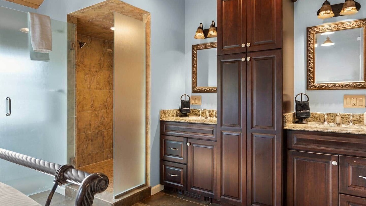 Photo of Bathroom in Lanesborough