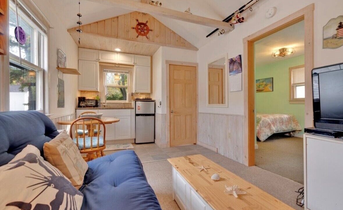 Photo of Livingroom in Scarborough