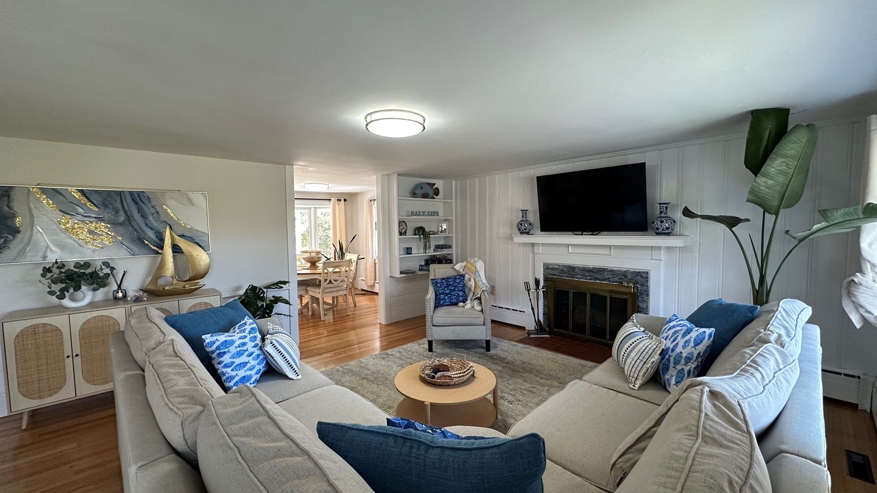 Photo of Livingroom in Centerville