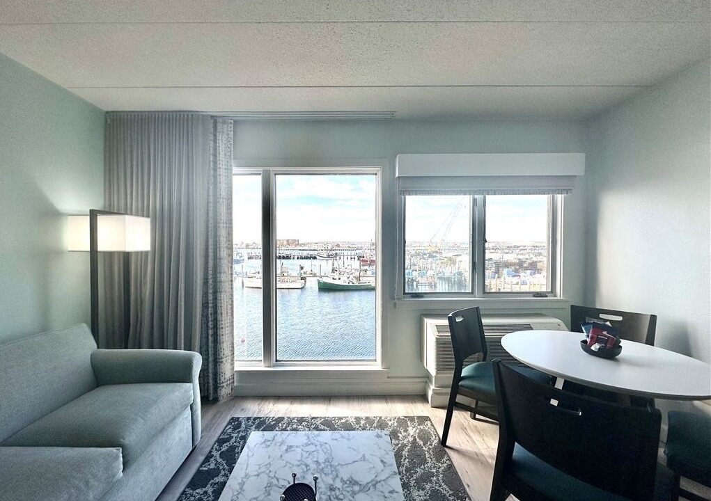 Photo of Livingroom in The Point