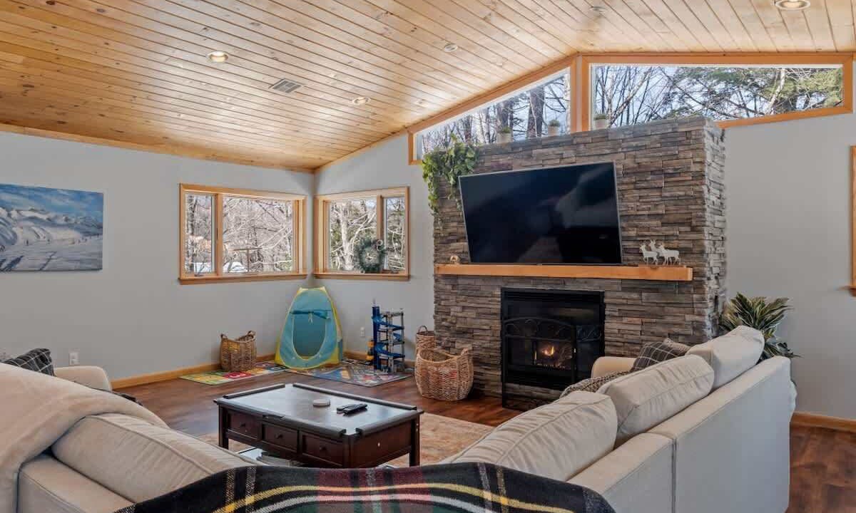 Photo of Livingroom in Jackson