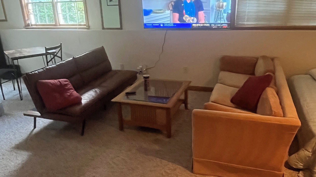 Photo of Livingroom in Hatchville