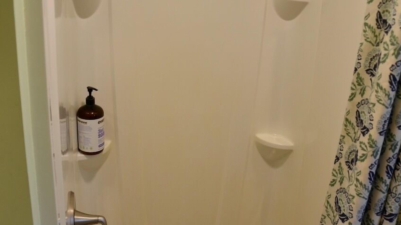 Photo of Bathroom in Tremont
