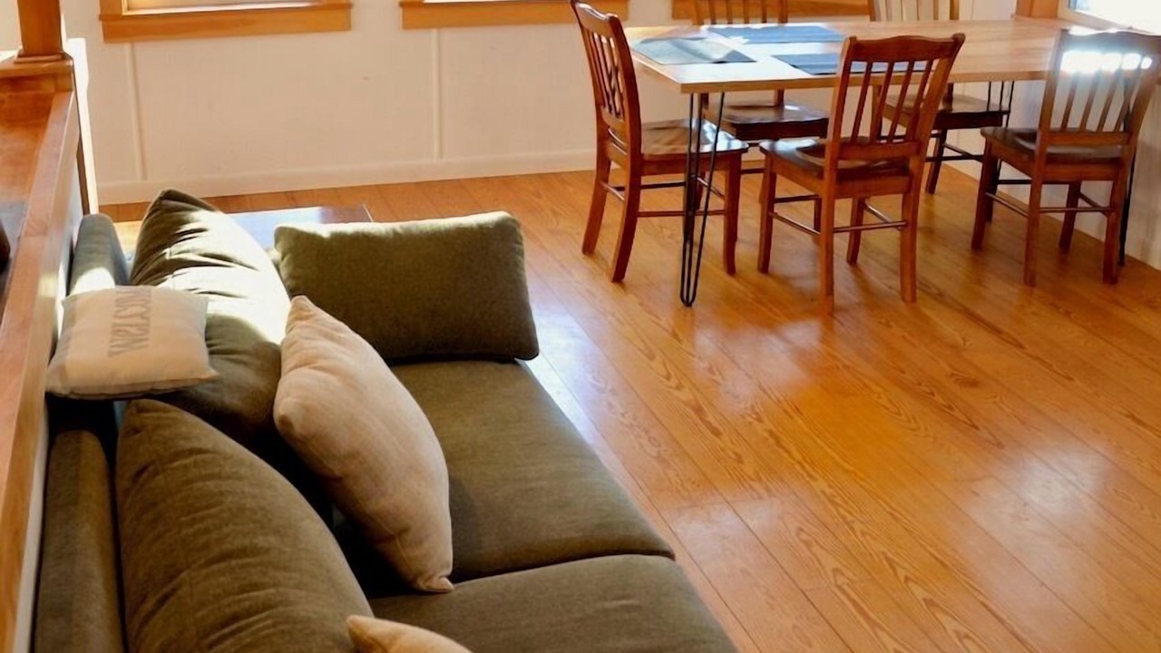Photo of Livingroom in Tremont