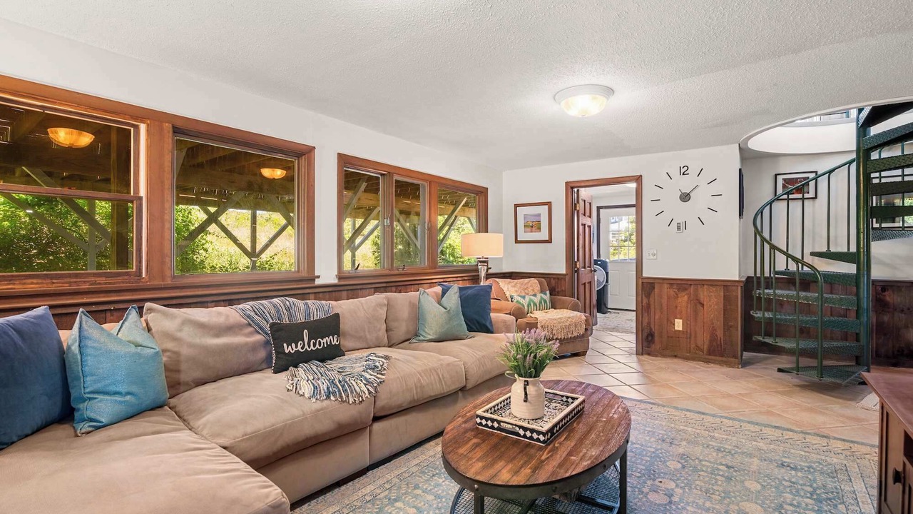 Photo of Livingroom in Wellfleet
