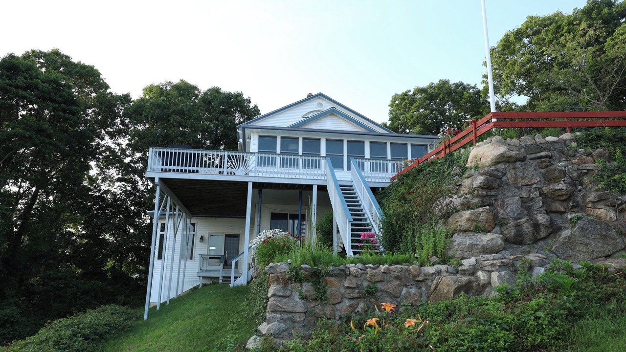 Photo of Outdoor in Niantic