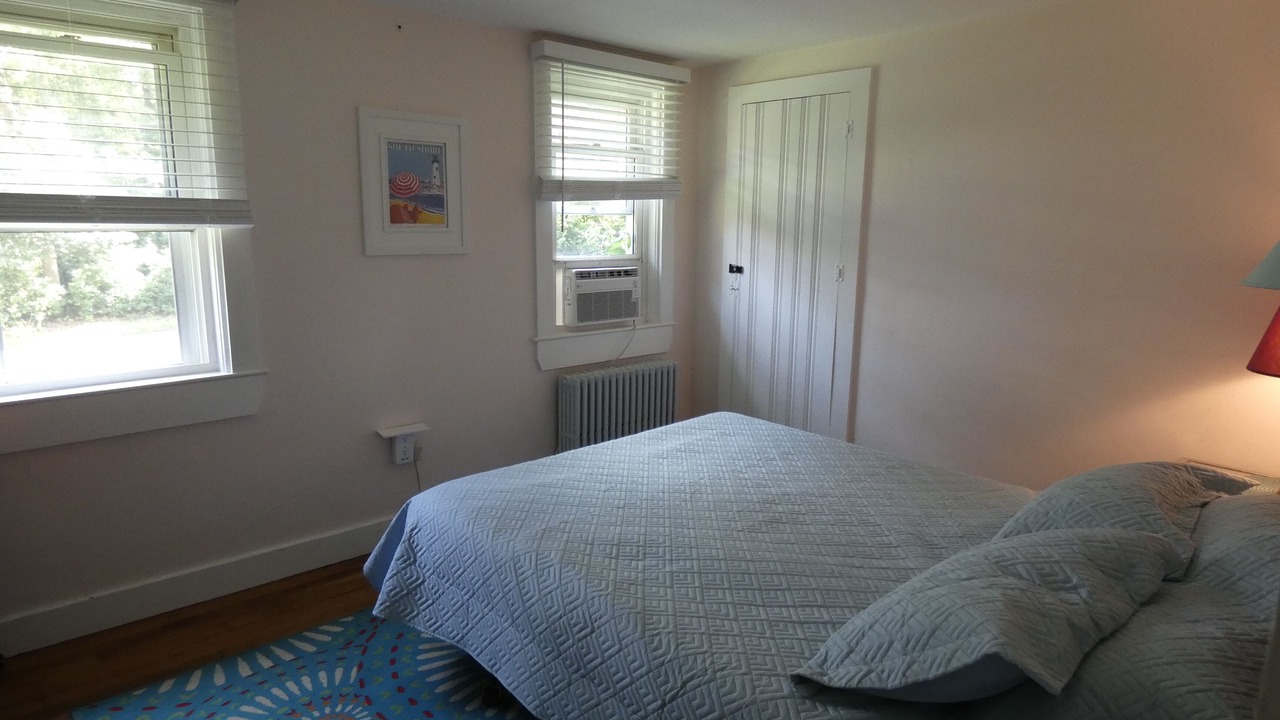 Photo of Bedroom in Centerville