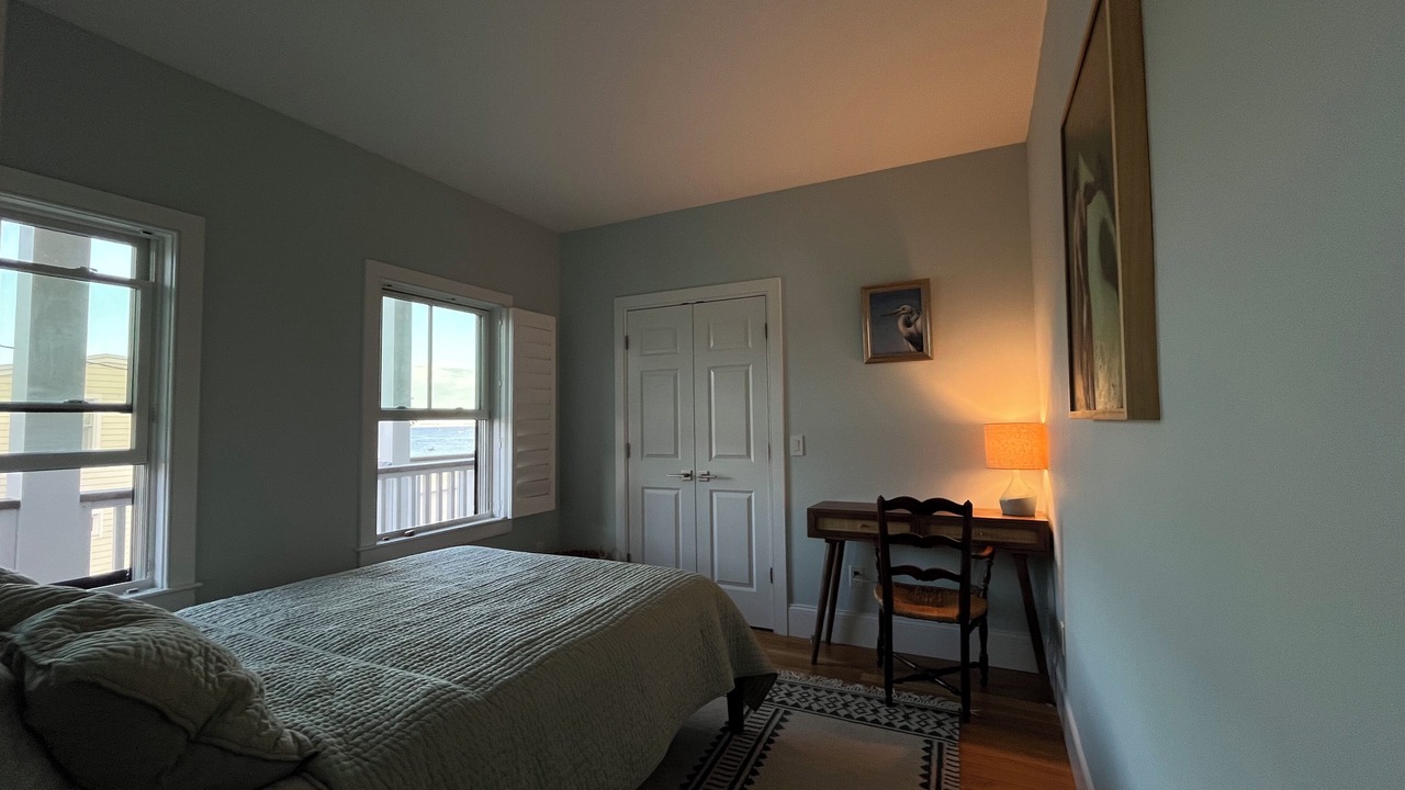 Photo of Bedroom in Commercial Street