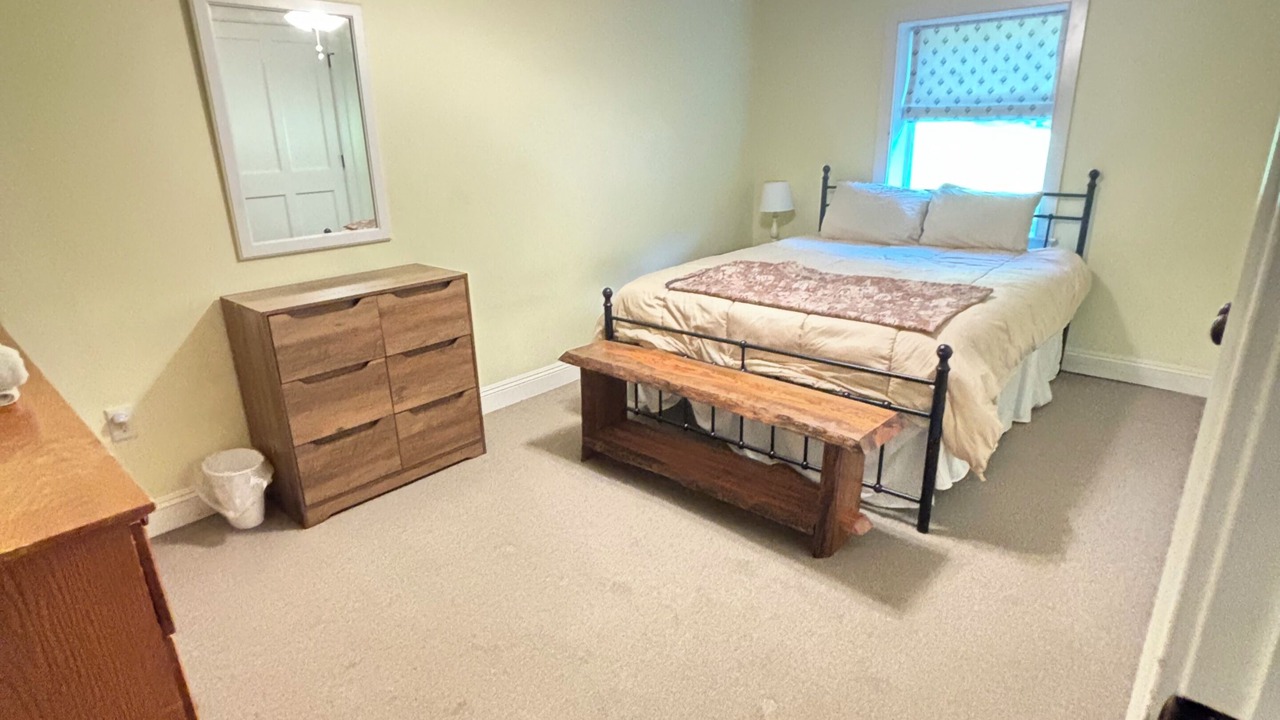 Photo of Bedroom in Ulster Park