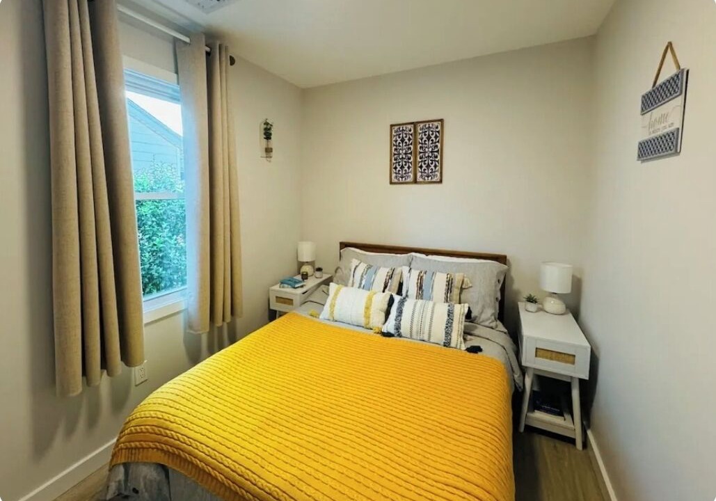 Photo of Bedroom in Cove - East Side - Shippan
