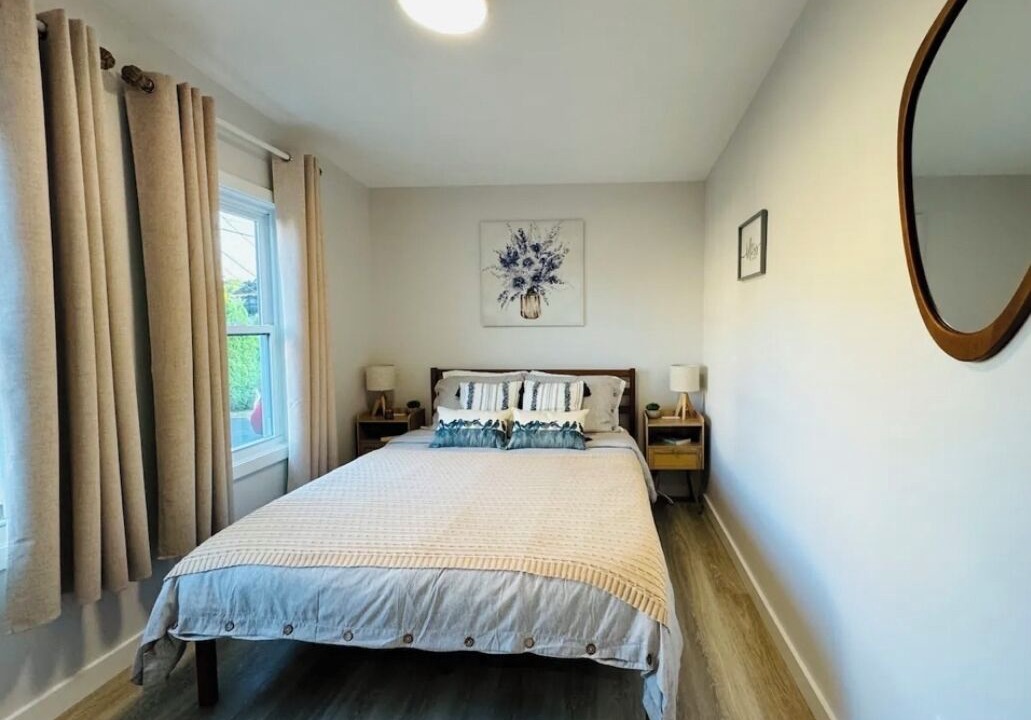Photo of Bedroom in Cove - East Side - Shippan