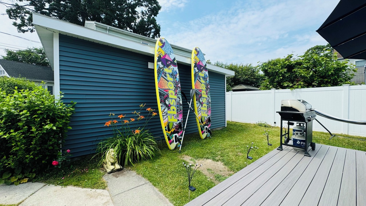 Photo of Patio Balcony in Cove - East Side - Shippan