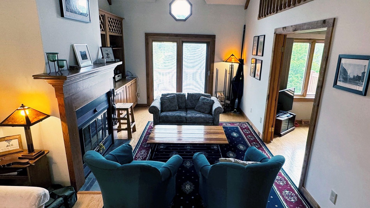 Photo of Livingroom in Ellicottville