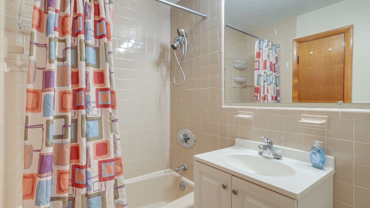 Photo of Bathroom in South Side