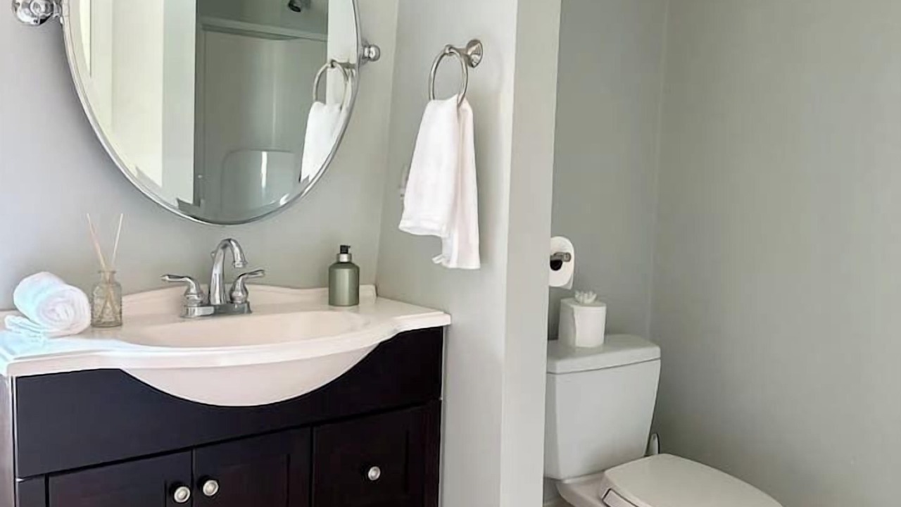 Photo of Bathroom in College Hill