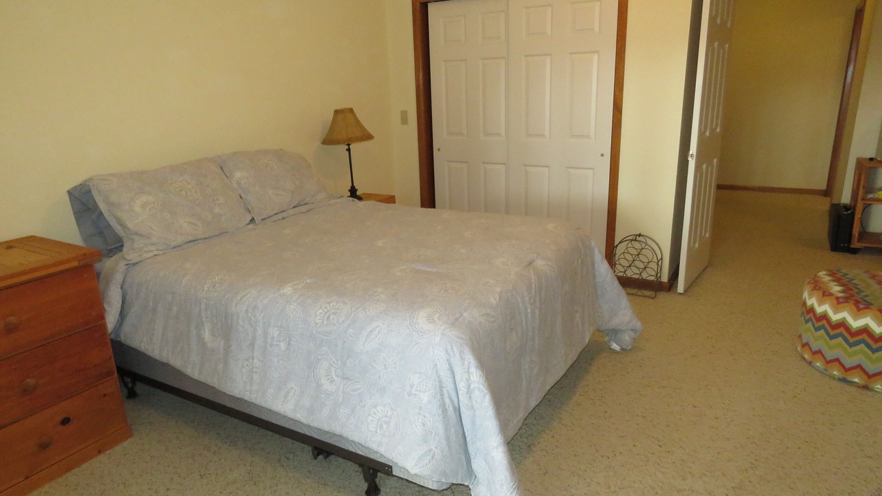 Photo of Bedroom in Lake George