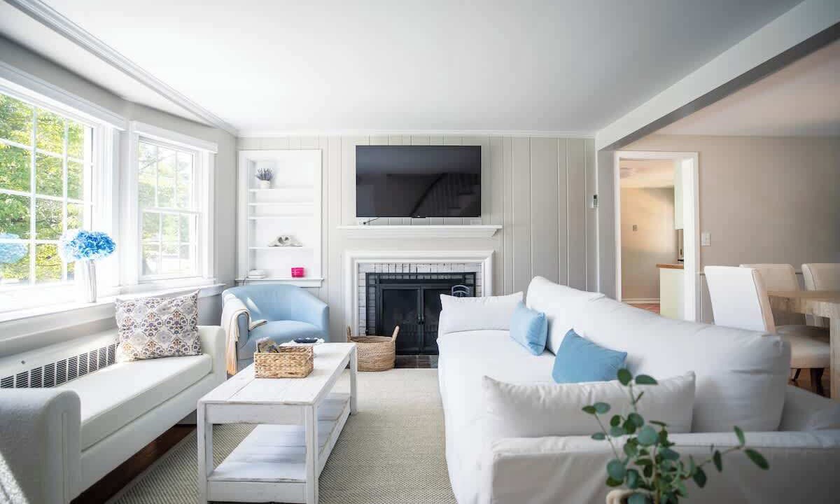 Photo of Livingroom in Norwalk