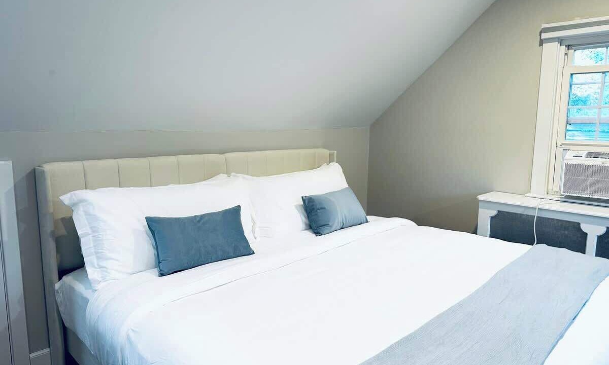 Photo of Bedroom in Norwalk