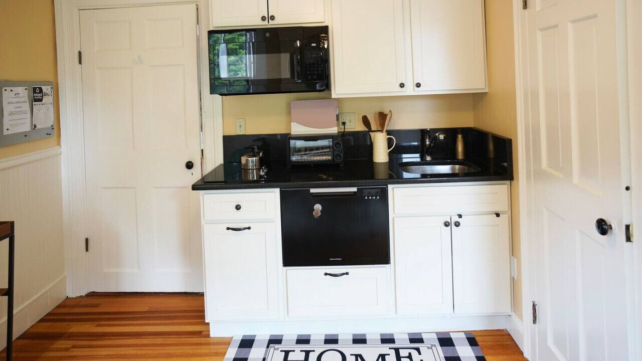 Photo of Kitchen in College Hill