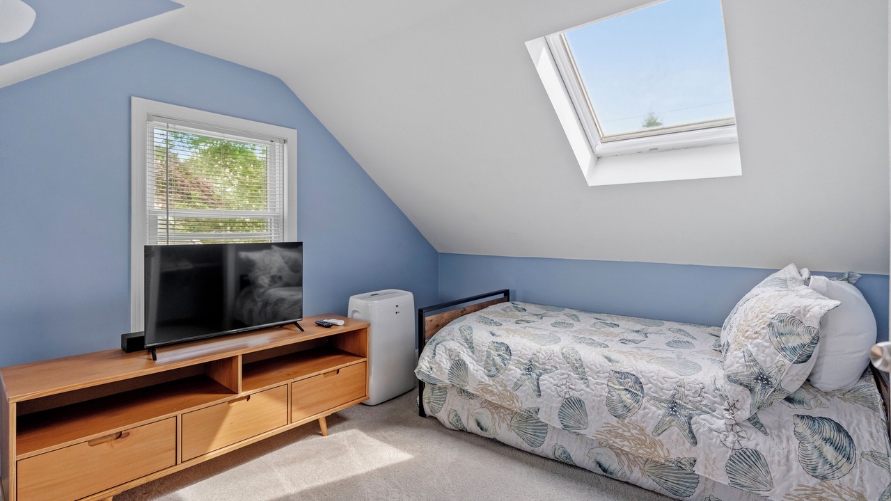 Photo of Bedroom in Newport East