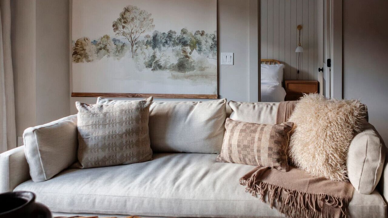 Photo of Livingroom in Phoenicia