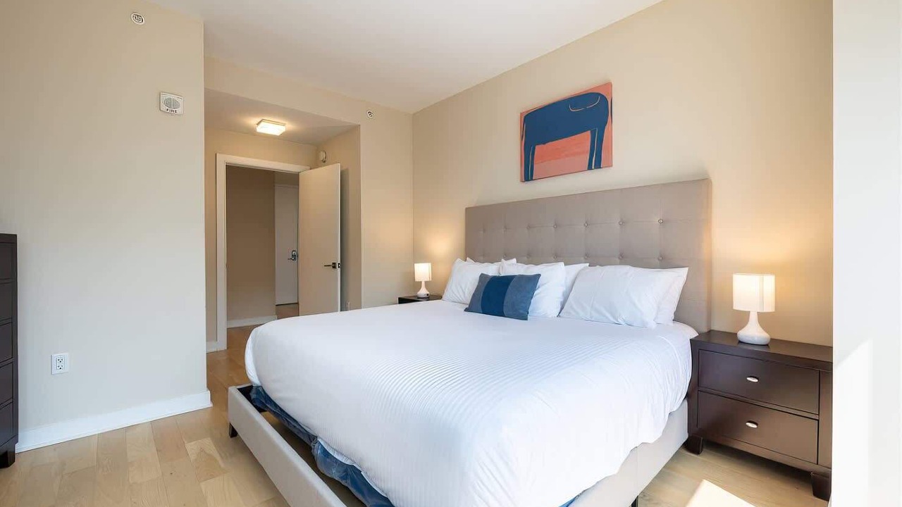 Photo of Bedroom in Downtown