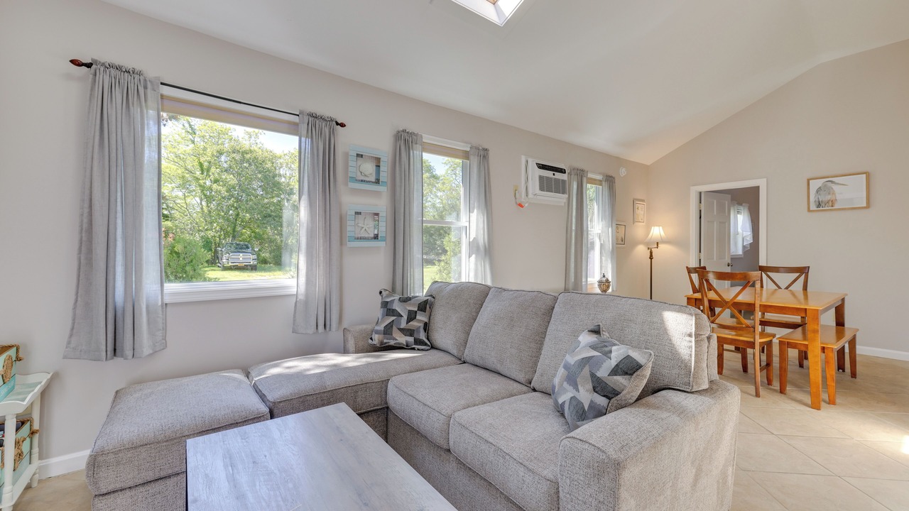 Photo of Livingroom in North Truro