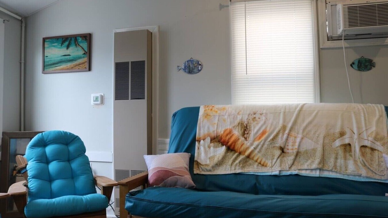Photo of Livingroom in Hampton
