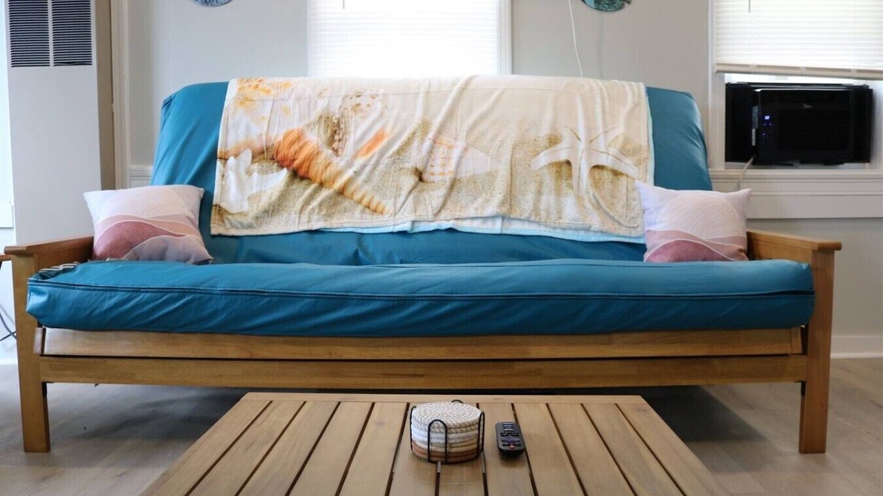 Photo of Livingroom in Hampton