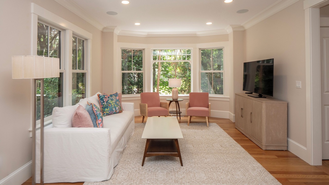 Photo of Livingroom in Historic Hill